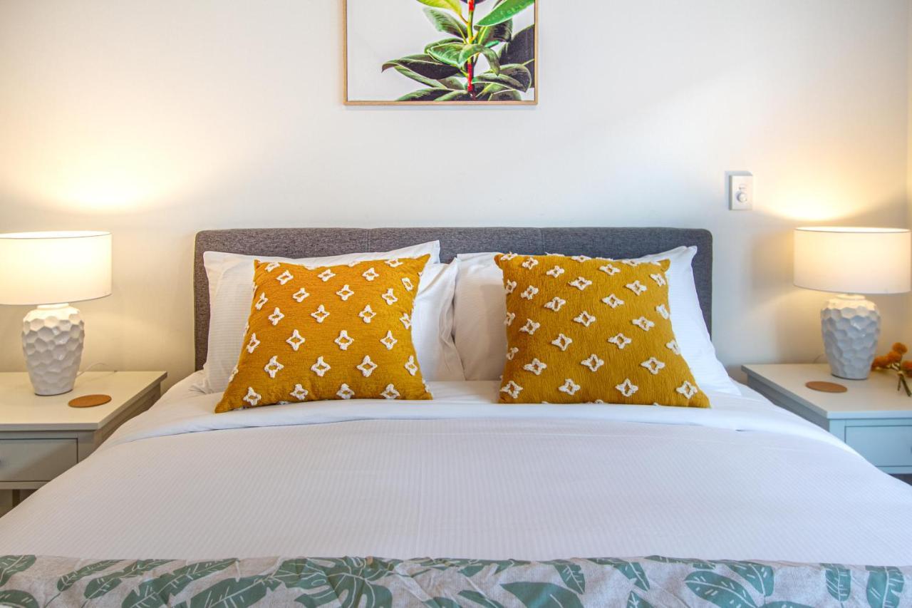 Vibrant City Abode - 2 Bed 2 Bath Διαμέρισμα Κράισττσερτς Εξωτερικό φωτογραφία